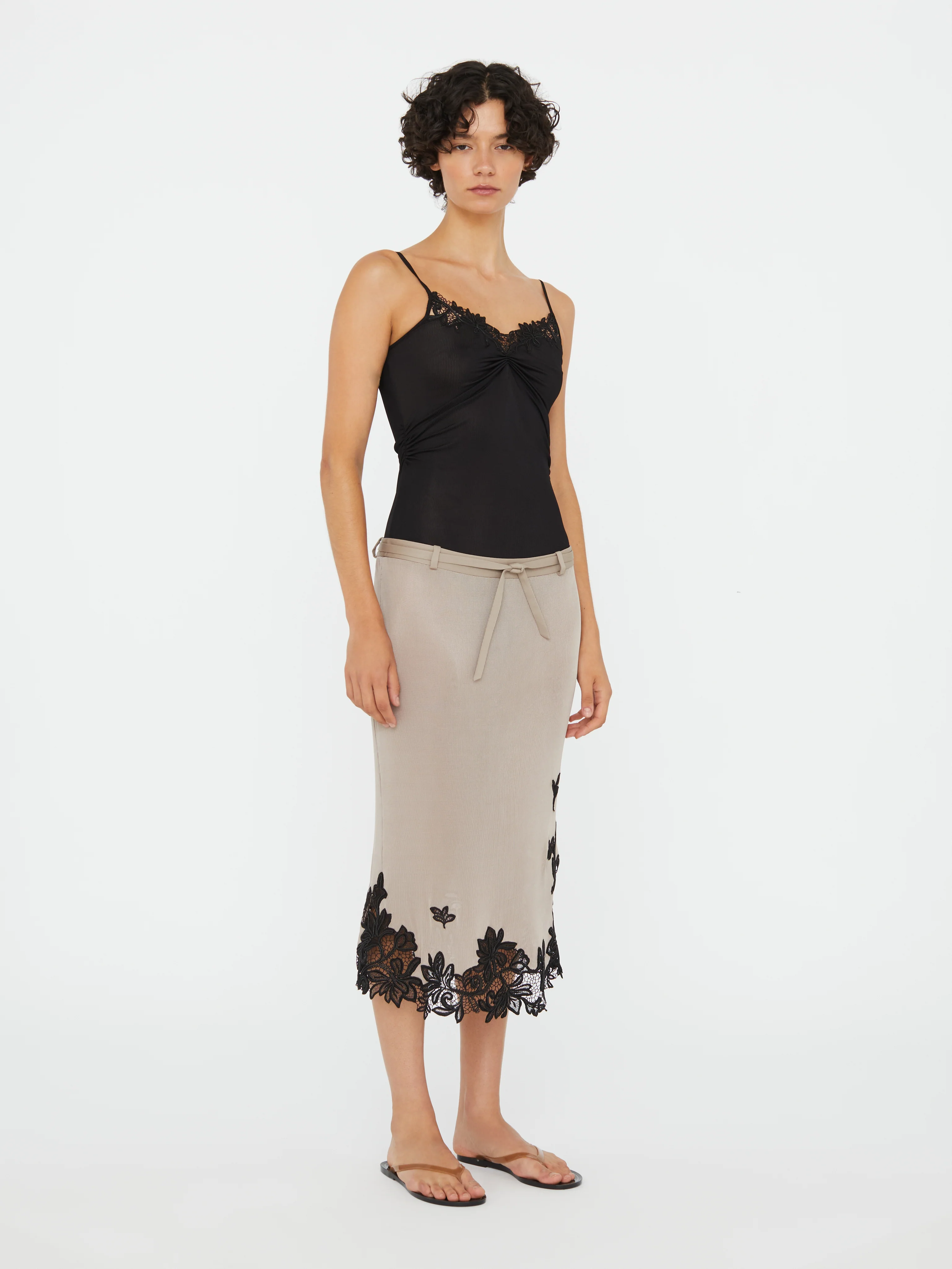 Hibiscus Embroidered Rib Skirt - Image 3